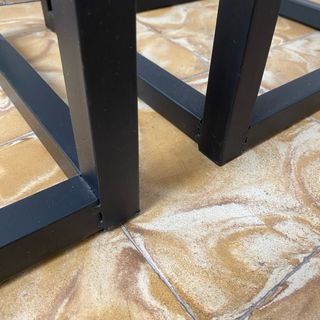 2 Mesitas altas de madera metal