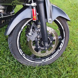 Suzuki V-Strom 650 LIMITADA EN PAPELES