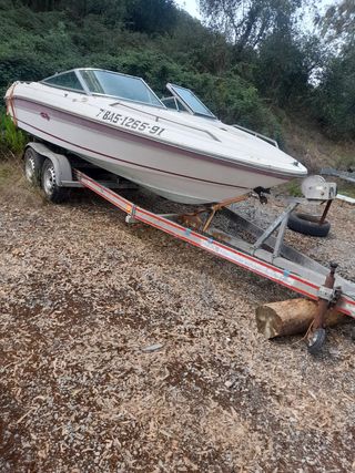 Se trasporta todo tipo de embarcaciones