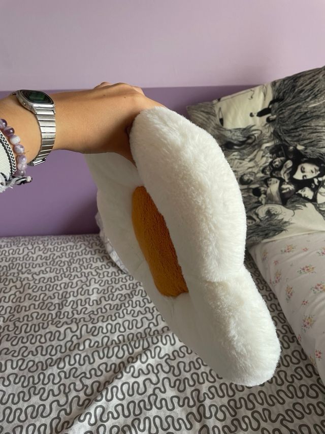 Cojín flor - blanco y naranja