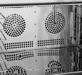 HORNO ELÉCTRICO DE CONVECCIÓN CON VAPOR Y GRILL 4