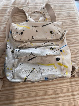 Mochila Desigual - Plata y Blanca