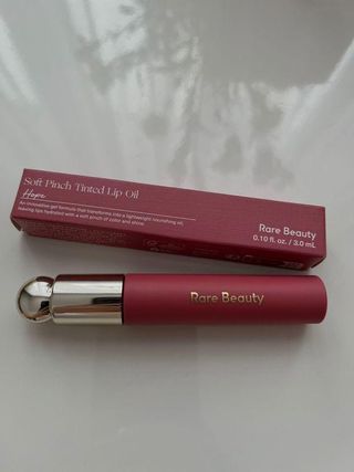 Rare Beauty Pintalabios - Serenity. Tono a elegir