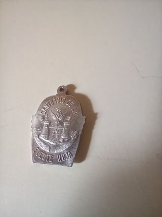 Medalla religiosa antigua