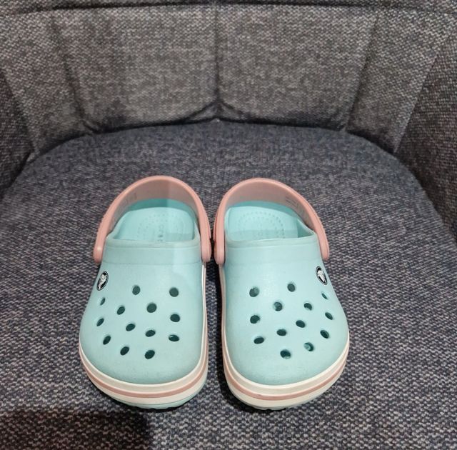 Zuecos Bebé Crocs - Azul Claro