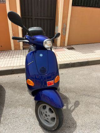 Vespa Piaggio ET2 50cc Azul