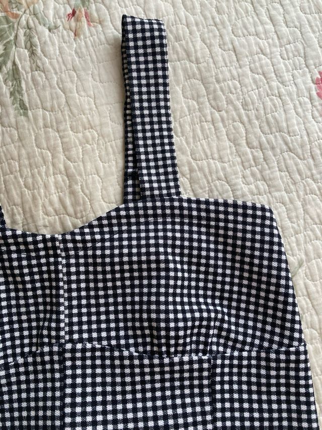 Top blanco y negro a cuadros