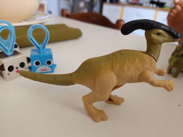 3 Dinos McDonald's 2025