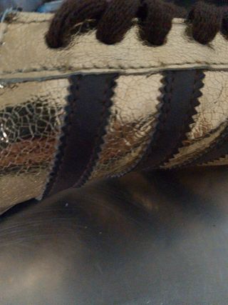 Zapatillas Adidas doradas