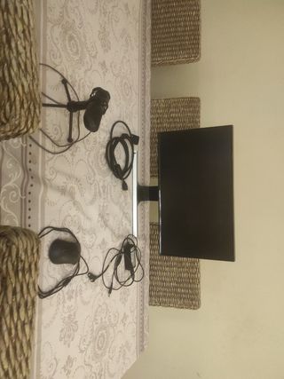 Monitor + Mic + Ratón negociable