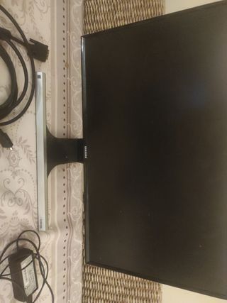 Monitor + Mic + Ratón negociable