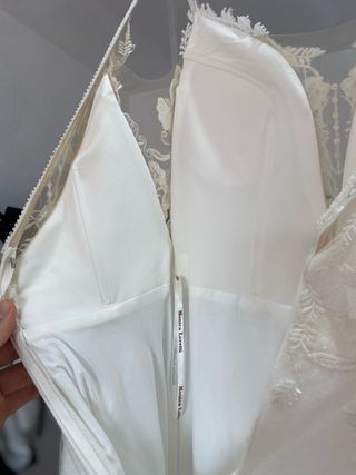 Vestido novia Monica Loretti T38