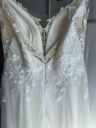 Vestido novia Monica Loretti T38