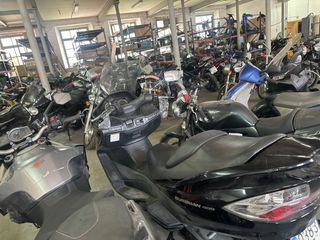 Suzuki Burgman 400 (20o10 )- Piezas o entera accid