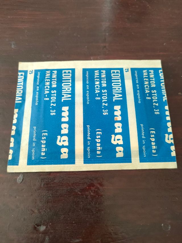 Sobre de Cromos sin abrir Fuerzas Armadas Maga.