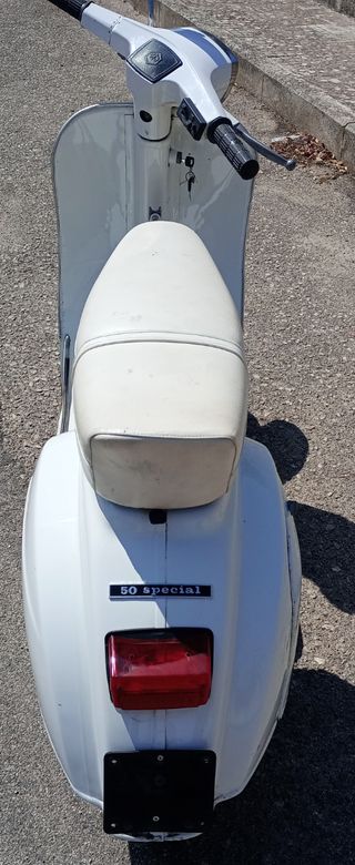 Vespa 50 special 