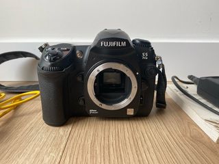  Fujifilm FinePix S5 Pro - Cámara réflex