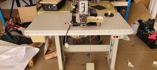 Máquina de forrar botones industrial