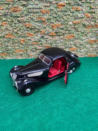 BMW 327 – Escala 1:18 – Guiloy