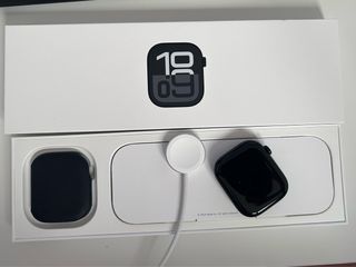 Apple Watch Series 10 - 46mm + correa *Nuevo