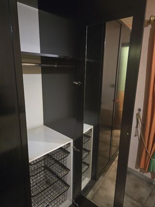 Armario habitación negro