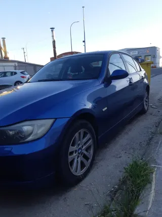 BMW 320d E90 (2008) - Motor roto, gripado, 