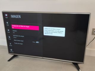 TV LG 43" 43LH541V - Negro/Plata