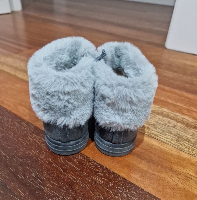 Botas Bebé niña pelo vuelto Invierno - Gris