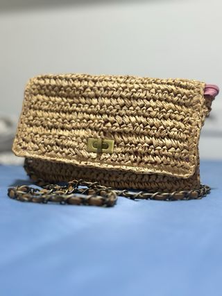 4 bolsos: Prada, rafia, JT, acolchado