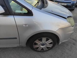 Aleta delantera derecha Ford C-MAX (Versión 