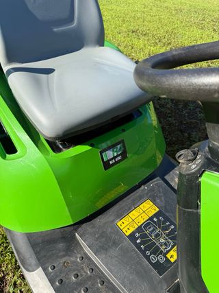 Tractor cortacésped Viking MR 4082