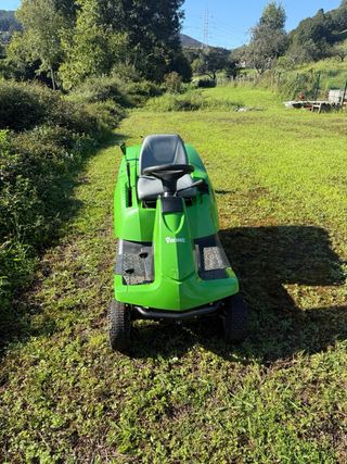 Tractor cortacésped Viking MR 4082