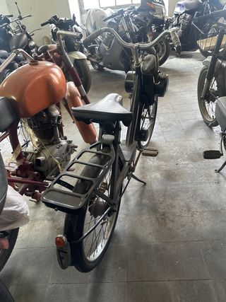 Velosolex antiguo funcionando