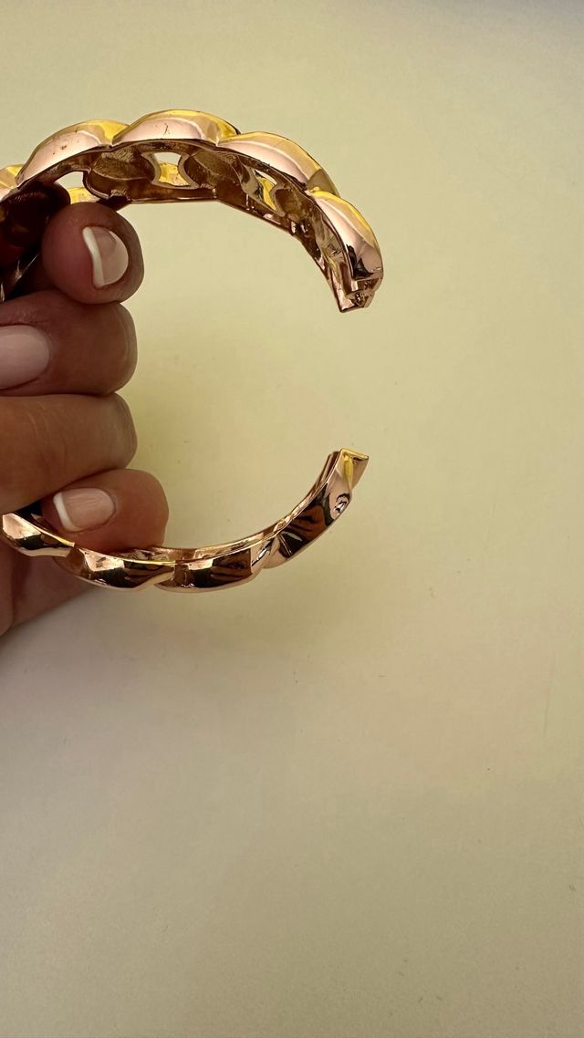 Brazalete dorado