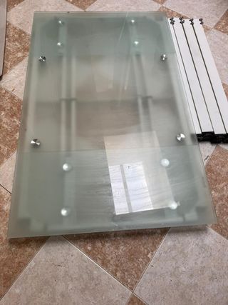 Mesa cristal templado extensible blanca.
