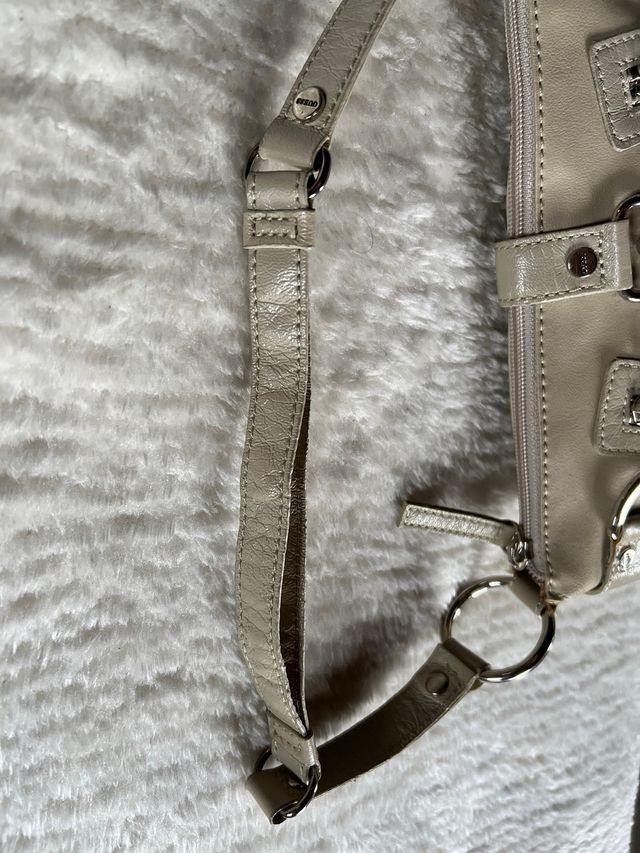 Borsa originale Guess beige a spalla – stile Y2K