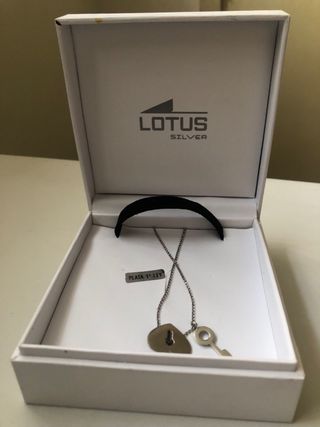 Collar Lotus plata - choker terciopelo