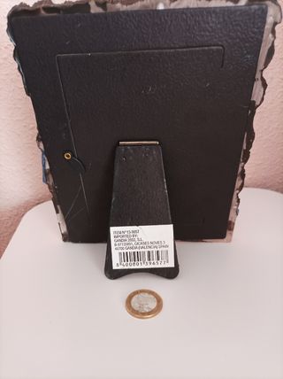 Marco de fotos decorado con pájaros