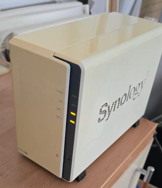 Disco 2 Teras + Synology DS214se NAS
