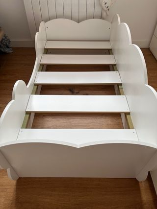 Cama con forma de nube Montessori infantil