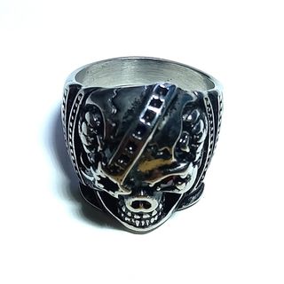 Anillo "Calavera gótica".