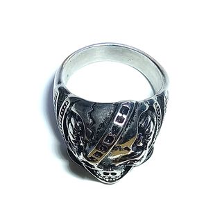 Anillo "Calavera gótica".