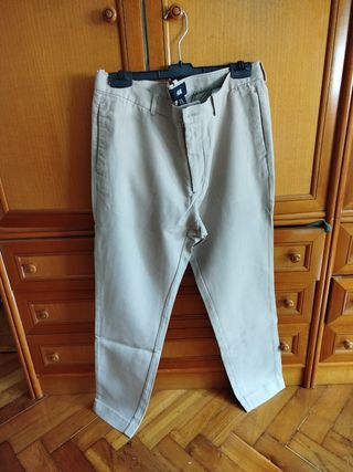 Pantalones H&M beige talla 46.