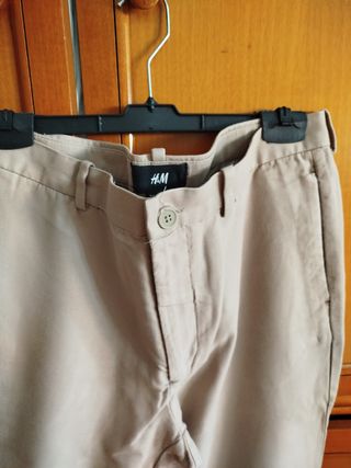 Pantalones H&M beige talla 46.