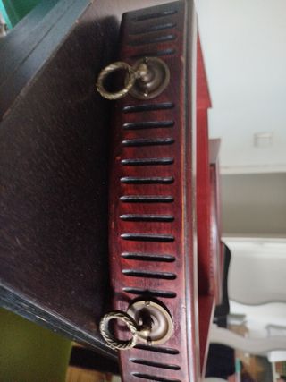 Mesa redonda madera maciza antigua