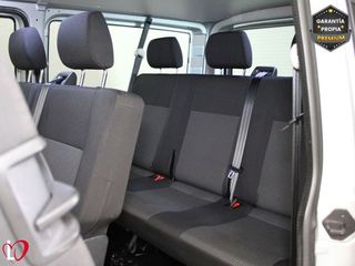 Volkswagen Transporter 2.0 TDI T6 COMBI 9 LARGA 110