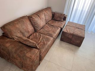 Divano e Pouf Marrone in Ecopelle