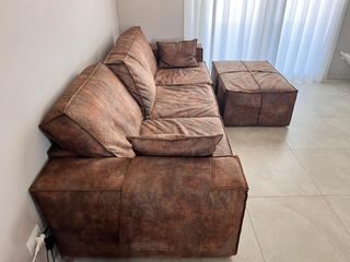 Divano e Pouf Marrone in Ecopelle