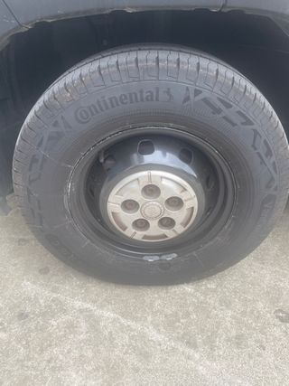 5 neumáticos 215/75 R16 C 116/114