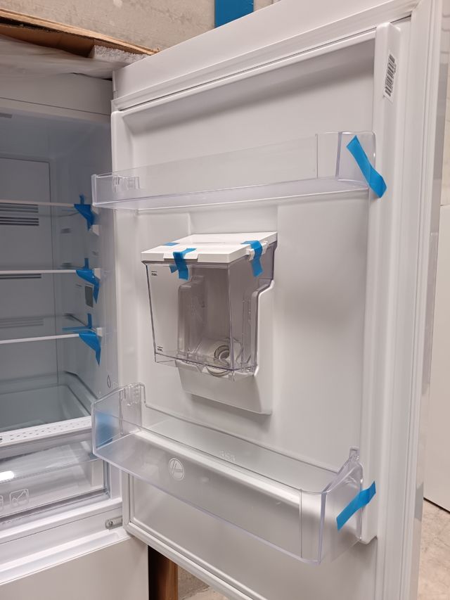 NUEVO! FRIGORÍFICO HOOVER 1,85m
GARANTÍA DE 3 AÑOS